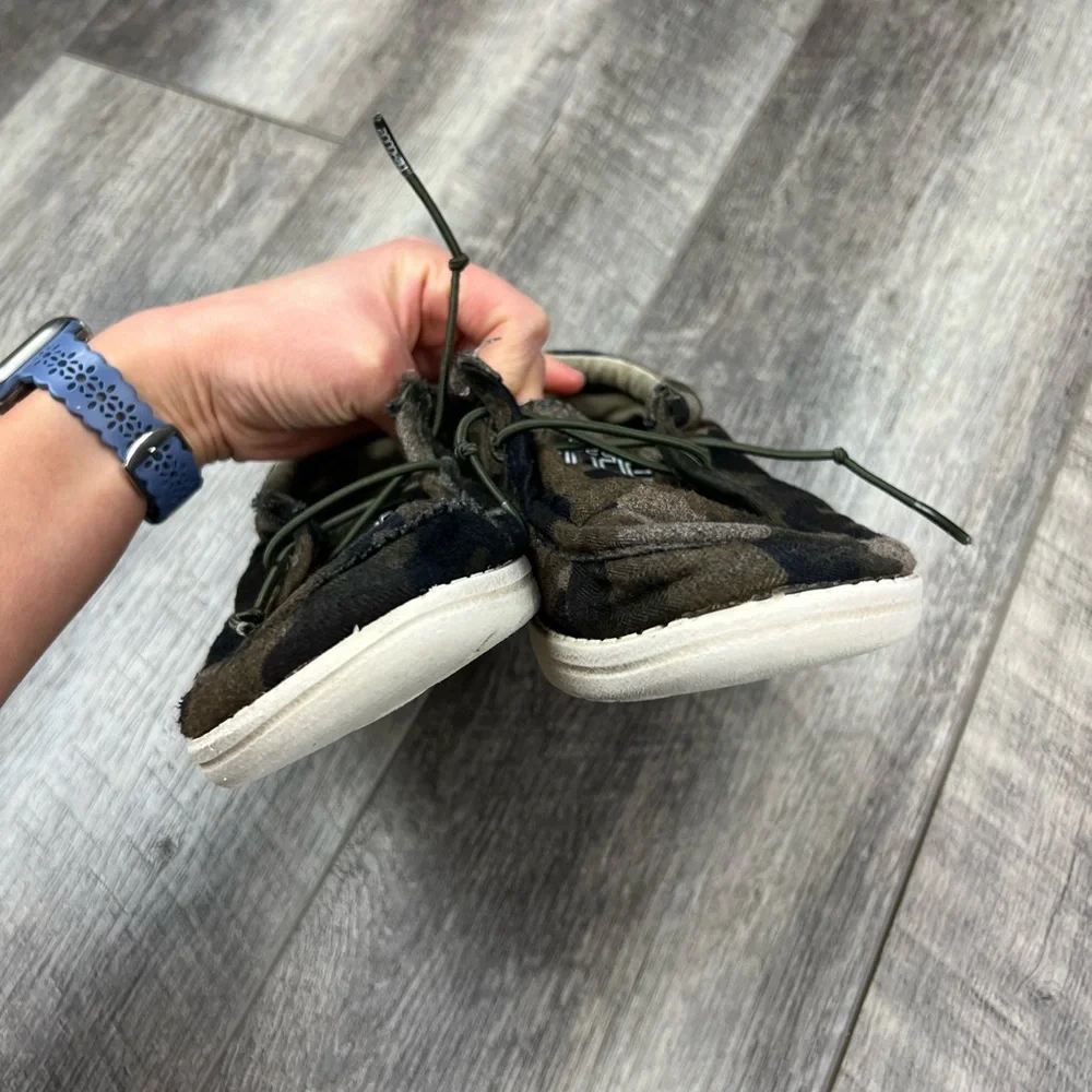 Hey Dude‎ Kids Camo Shoes